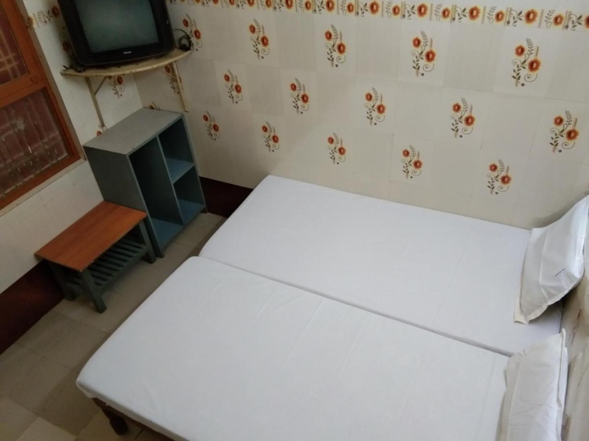 Hotel Sriram Lodge Tirupati Zewnętrze zdjęcie